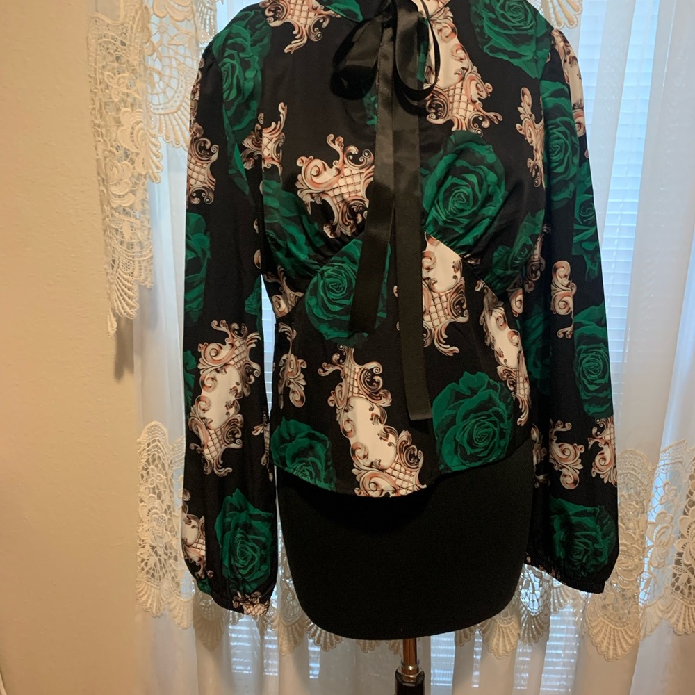 Chic Black and Green Floral Blouse